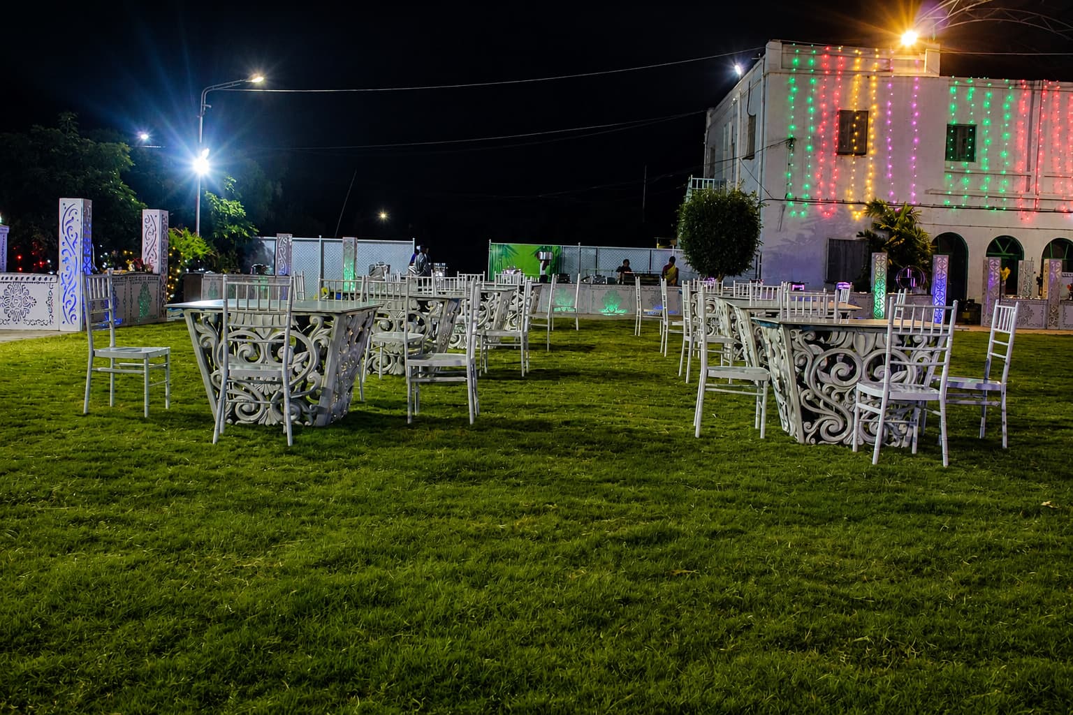 White House Lawn Banquet Setup